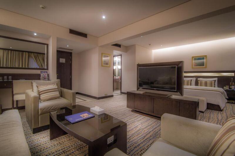 Golden Tulip Bahrain Hotel Manáma Szoba fotó